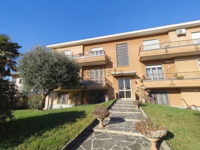 Appartamento in vendita di 137 m² in Via Ada Negri, 15