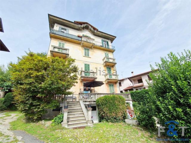Appartamento in vendita di 137 m² in Via Binda