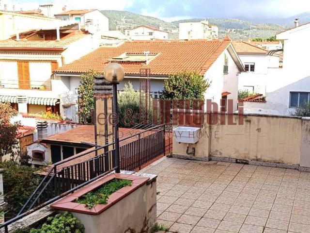 Appartamento in vendita di 137 m² in Via Brunelleschi