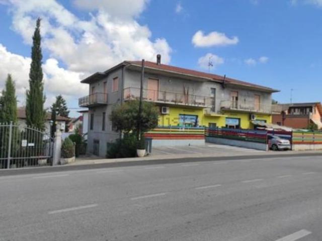 Appartamento in vendita di 137 m² in Via Giosuè Carducci, 30