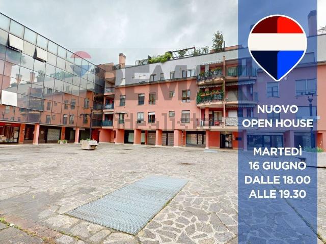 Appartamento in vendita di 137 m² in Via Giovanni Pascoli, 10