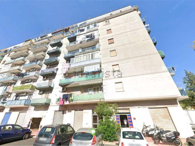 Appartamento in vendita di 137 m² in Via Grazia Deledda, 59