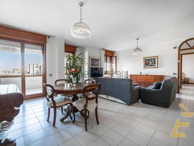 Appartamento in vendita di 137 m² in Via Danimarca, 81
