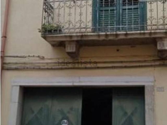 Appartamento in vendita di 137 m² in Via Dante Alighieri