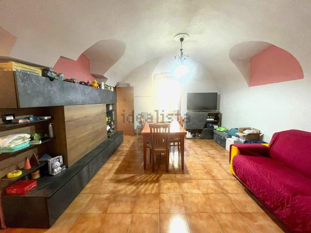 Appartamento in vendita di 137 m² in Via Dante Alighieri