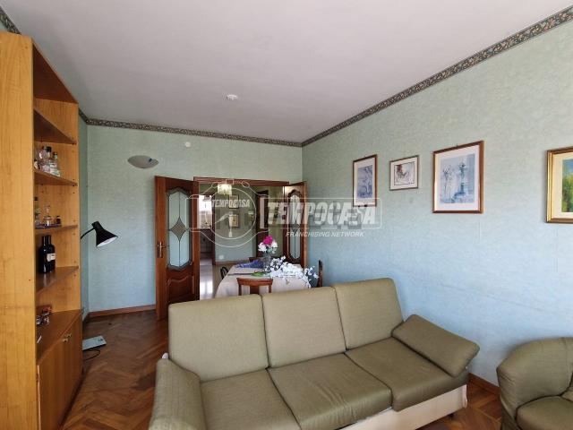 Appartamento in vendita di 137 m² in Via Eleonora d&apos Arborea, 9