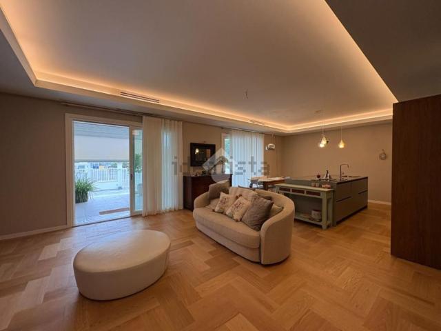 Appartamento in vendita di 137 m² in Via Fiume, 4