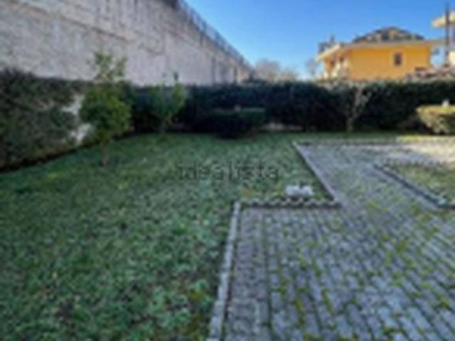 Appartamento in vendita di 137 m² in Via Fraccopaldo