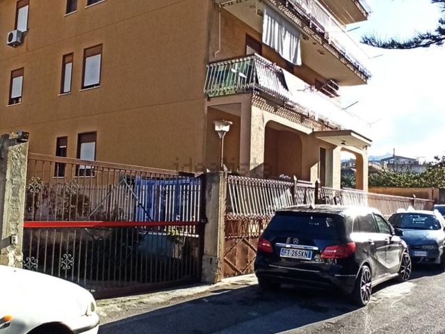 Appartamento in vendita di 137 m² in Via Ignazio Occhipinti, 12