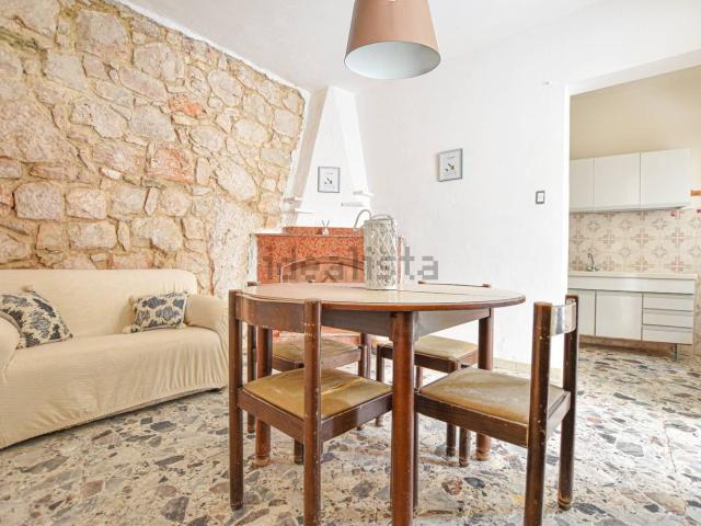 Appartamento in vendita di 137 m² in Via Leopardi, 11