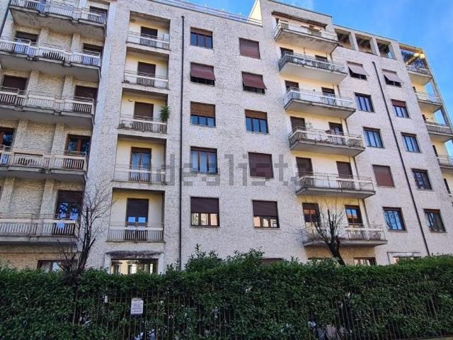 Appartamento in vendita di 137 m² in Via Luigi Borghi, 11