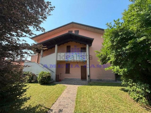 Appartamento in vendita di 137 m² in Via Sala, 51