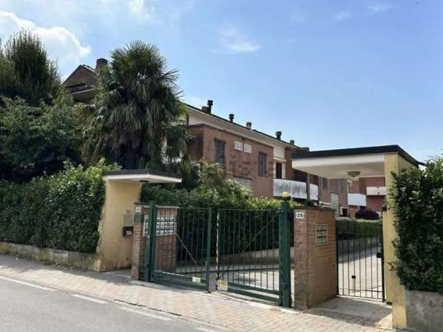 Appartamento in vendita di 137 m² in Via Sicilia, 33