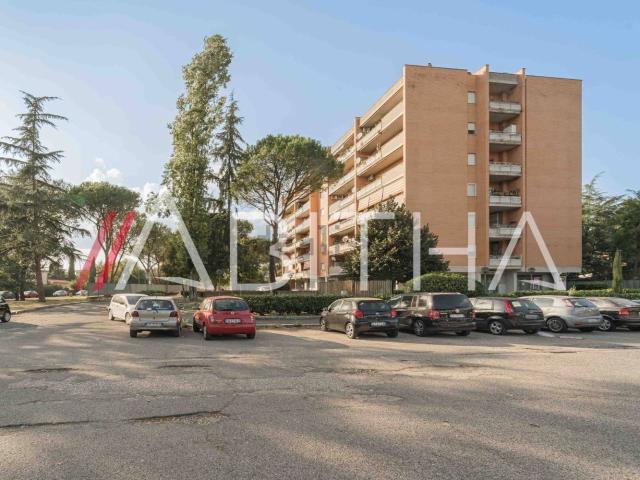 Appartamento in vendita di 137 m² in Via Pollenza