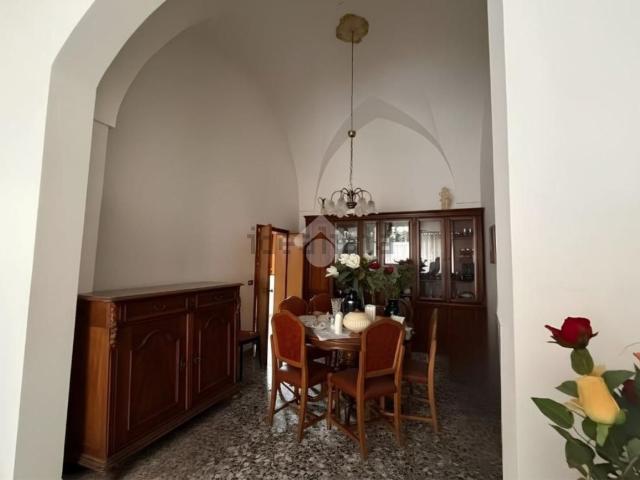 Appartamento in vendita di 137 m² in Via Regina Elena, 5