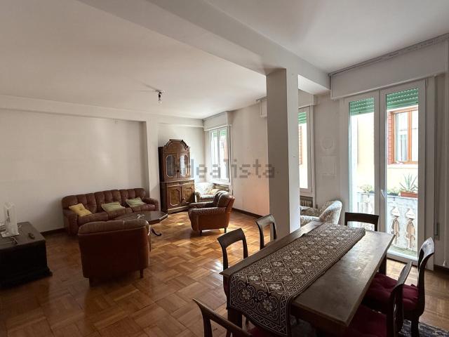 Appartamento in vendita di 137 m² in Via Rudena
