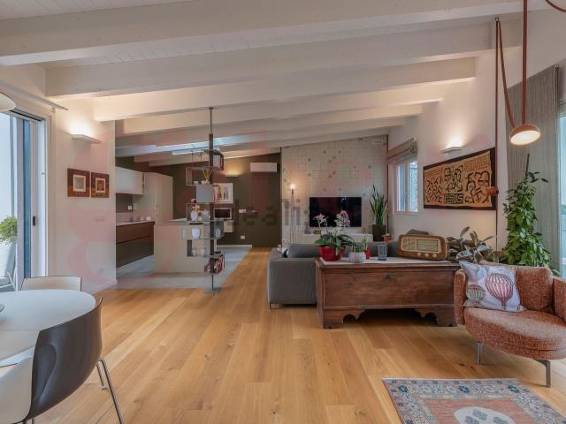 Appartamento in vendita di 137 m² in Via Torino, 271