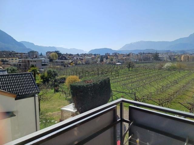 Appartamento in vendita di 137 m² in Via Tre Santi