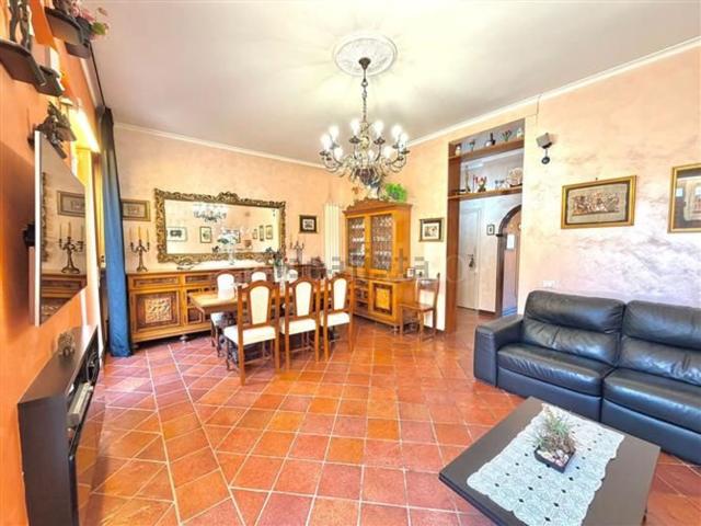 Appartamento in vendita di 137 m² in Via Ugo Bordoni