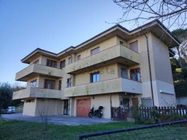 Appartamento in vendita di 137 m² in Via Urbano Salvolini, 12
