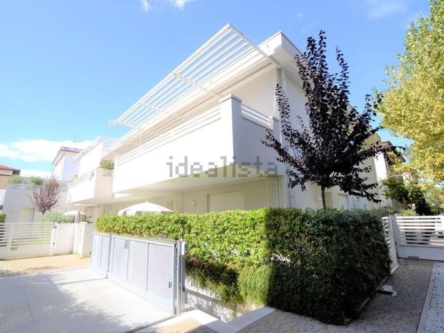 Appartamento in vendita di 137 m² in Viale Gramsci