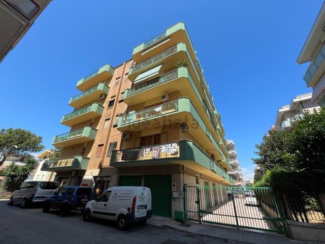 Appartamento in vendita di 137 m² in Viale John Fitzgerald Kennedy