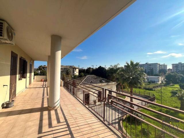 Appartamento in vendita di 137 m² in Viale Scala Greca