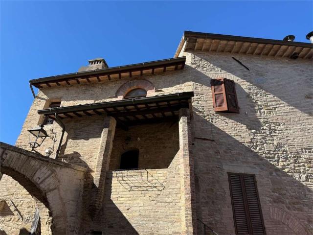 Appartamento in vendita di 137 m² in Piazza Giuseppe Garibaldi, 16