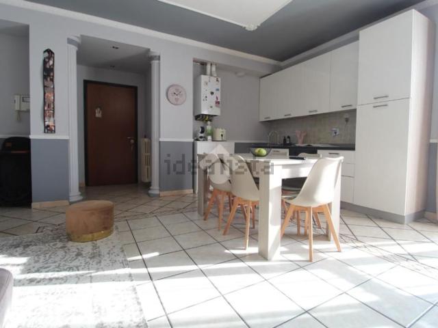 Appartamento in vendita di 137 m² in Piazza XXV Aprile, 6