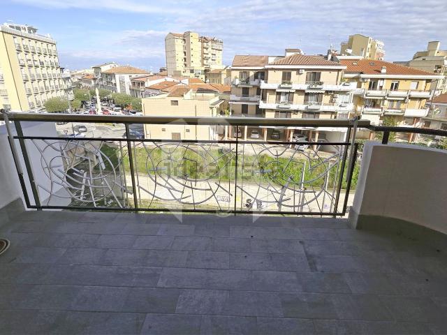 Appartamento in vendita di 138 m² in Via Abruzzi