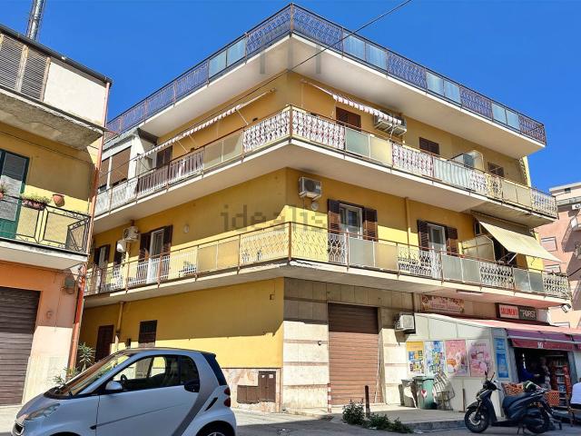 Appartamento in vendita di 138 m² in Via Aloi, 3