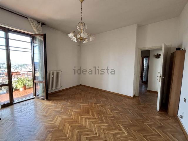 Appartamento in vendita di 138 m² in Via Aretina