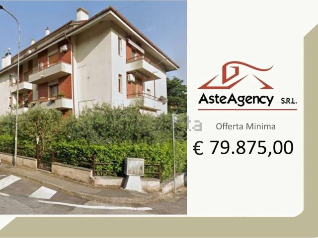 Appartamento in vendita di 138 m² in Via B. Buozzi, 22
