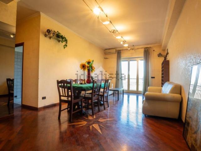 Appartamento in vendita di 138 m² in Via G. Amendola, 116