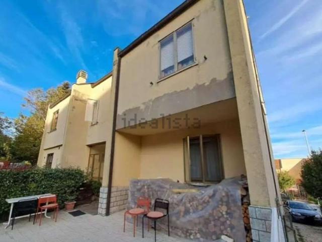 Appartamento in vendita di 138 m² in Via G. Matteotti, 4