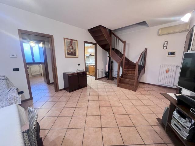 Appartamento in vendita di 138 m² in Via Gelso