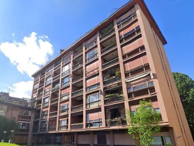 Appartamento in vendita di 138 m² in Via Geremia Bonomelli, 5