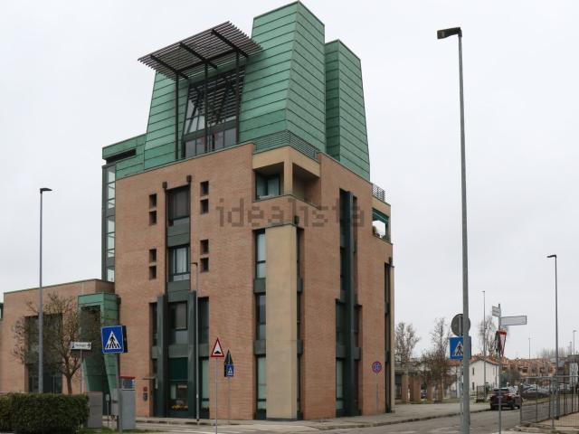 Appartamento in vendita di 138 m² in Via Giulio Righini