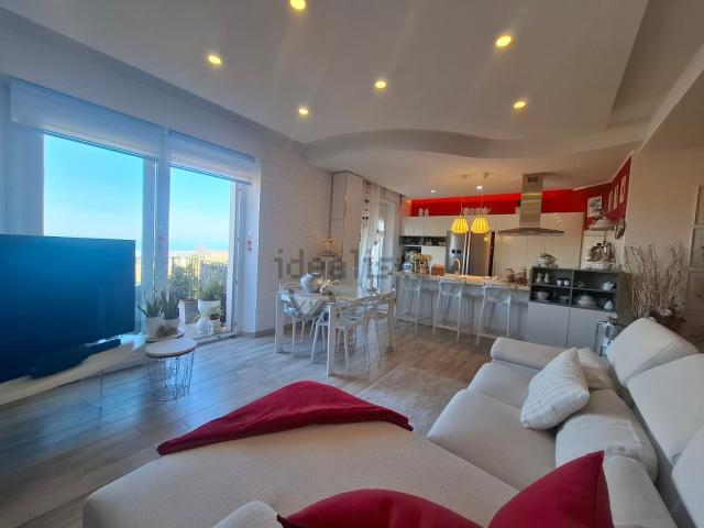 Appartamento in vendita di 138 m² in Via Giuseppe Giusti