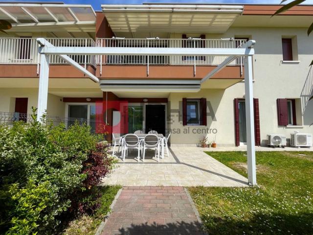 Appartamento in vendita di 138 m² in Via Giacinto Gallina