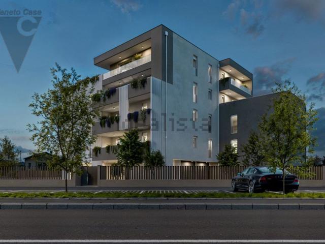 Appartamento in vendita di 138 m² in Via Giosuè Carducci