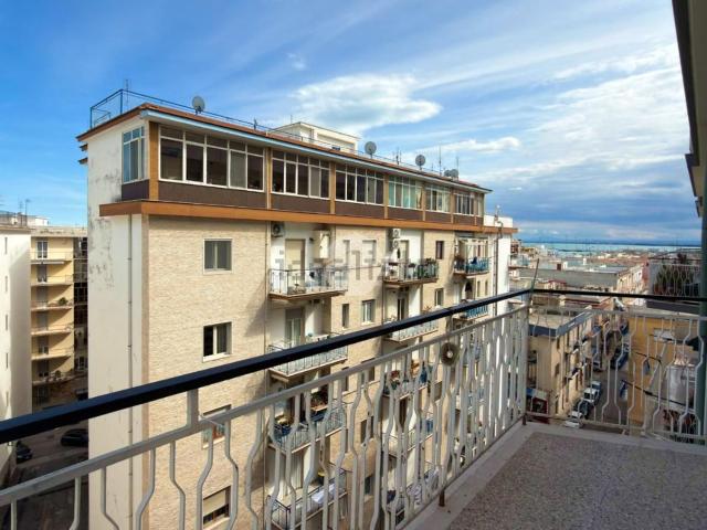 Appartamento in vendita di 138 m² in Via Giosuè Carducci, 9