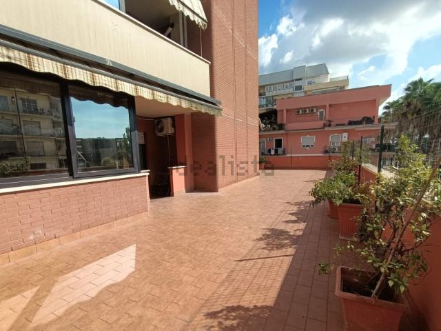 Appartamento in vendita di 138 m² in Via Don Carlo Torello, 85