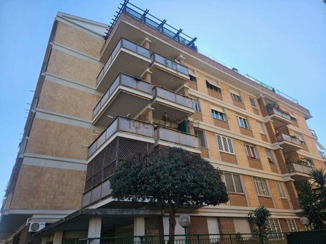 Appartamento in vendita di 138 m² in Via dei Traghetti, 163