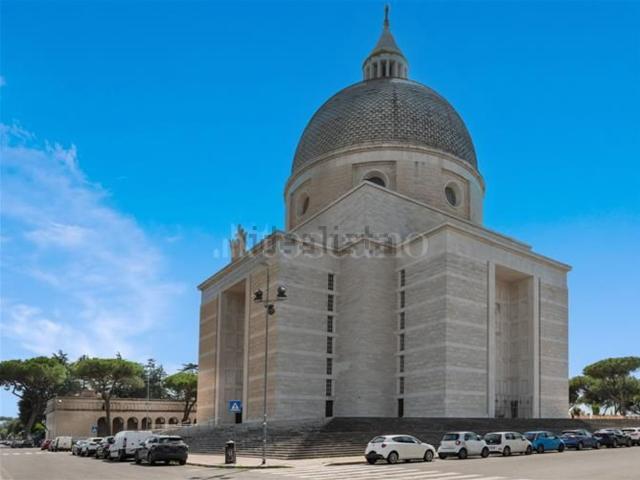 Appartamento in vendita di 138 m² in Via del Giordano