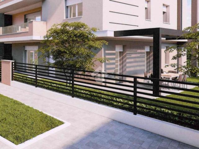 Appartamento in vendita di 138 m² in Via E. Berlinguer