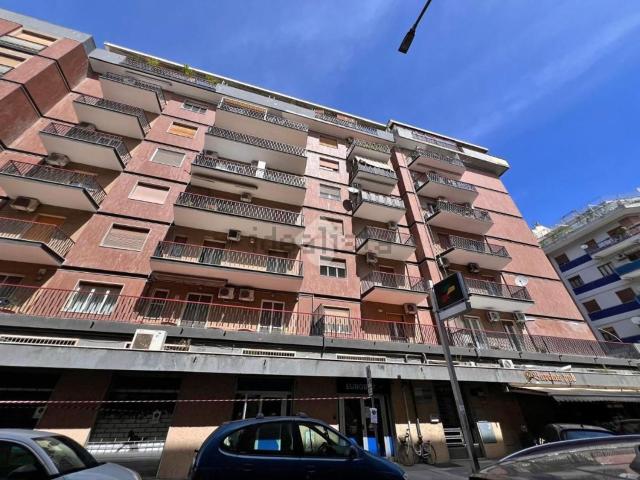 Appartamento in vendita di 138 m² in Via Emilio Perrone, 24