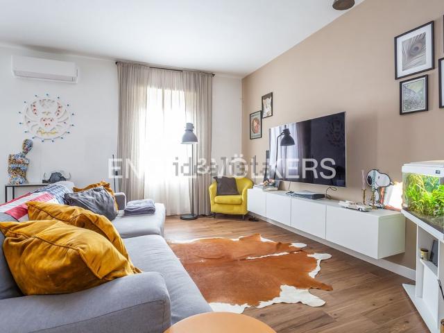 Appartamento in vendita di 138 m² in Via Enrico Bondi