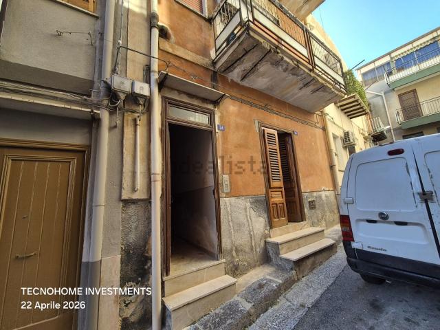 Appartamento in vendita di 138 m² in Via Francesco Cangialosi
