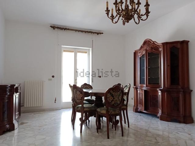 Appartamento in vendita di 138 m² in Via Fratelli Bandiera, 23